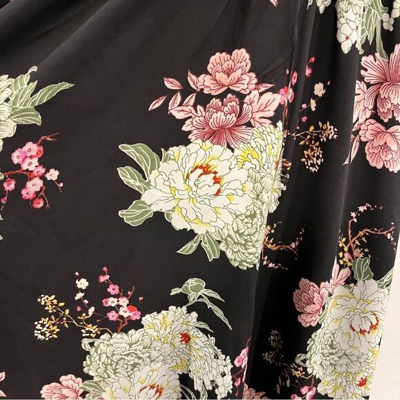 Maurices Floral bell sleeve deep v-neck Kimono Dress size 16/18 - Picture 5 of 13